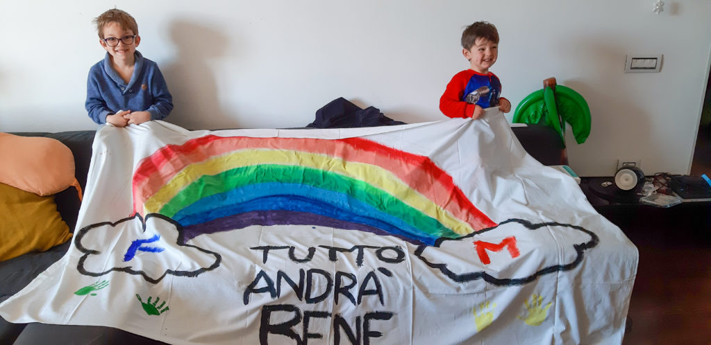 andrà tutto bene arcobaleno bambini